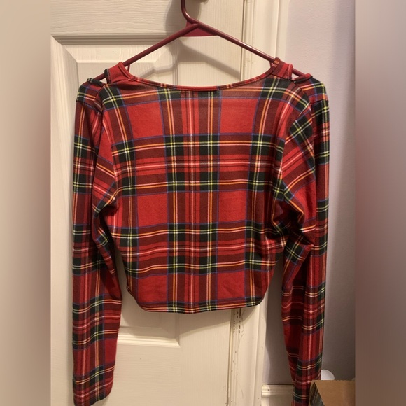 Rock Rose Couture || Long sleeve plaid crop top - Picture 3 of 3